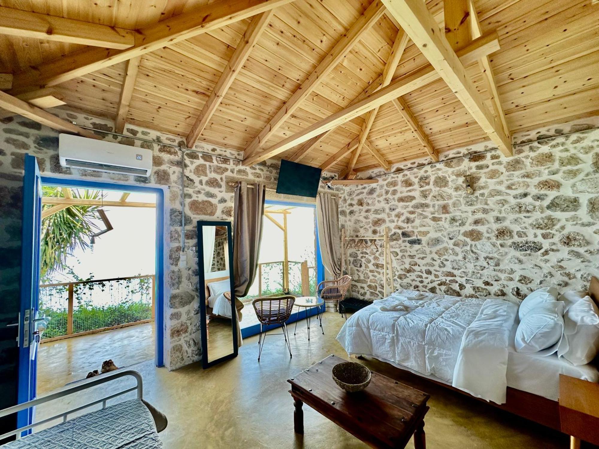 Rocksecret Edge Apartment Каламата Екстериор снимка