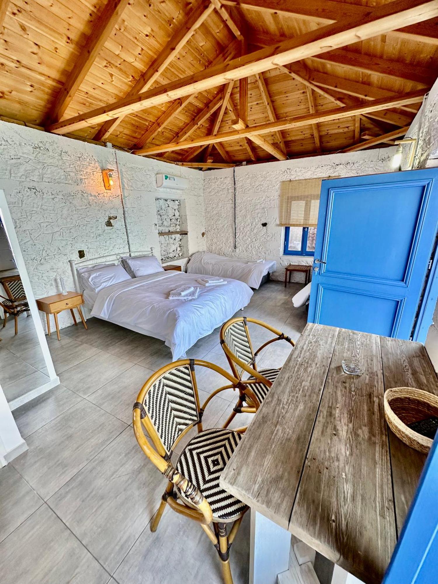 Rocksecret Edge Apartment Каламата Екстериор снимка