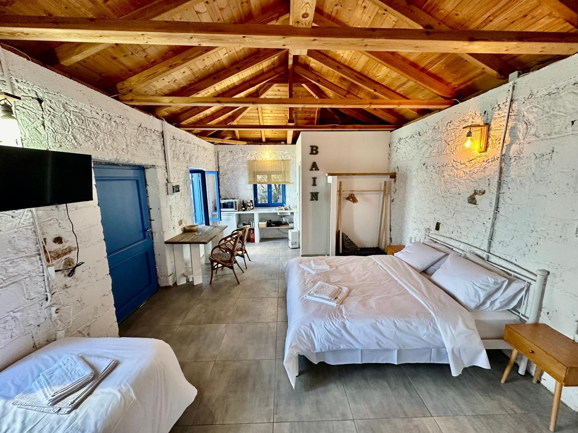 Rocksecret Edge Apartment Каламата Екстериор снимка