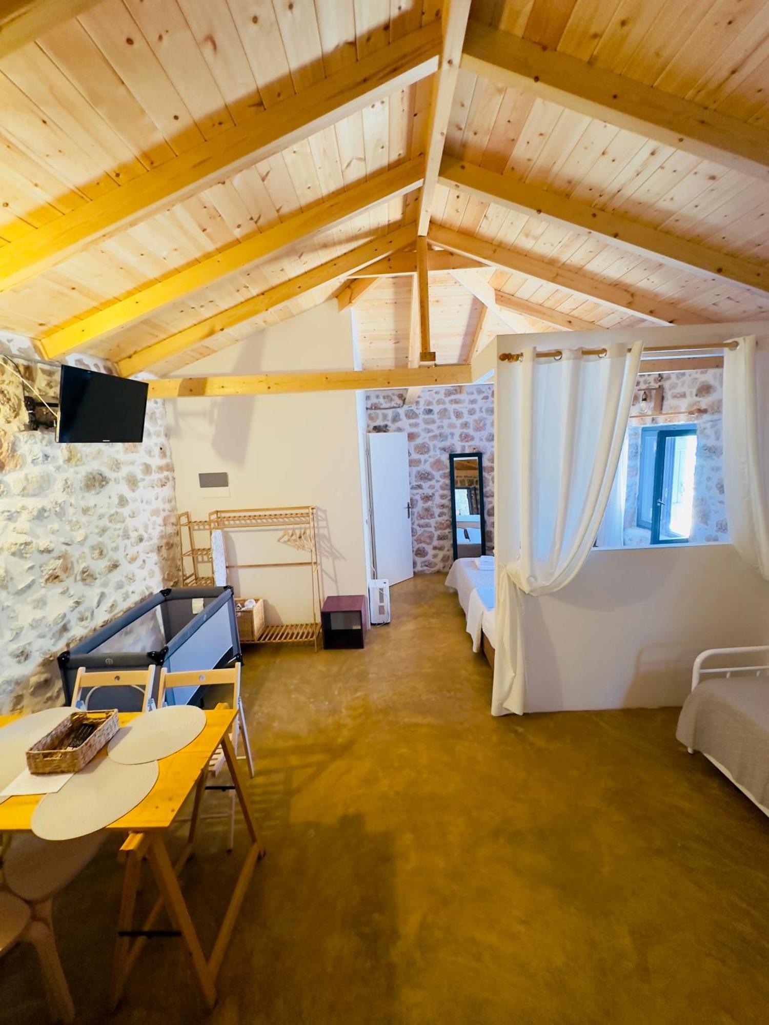Rocksecret Edge Apartment Каламата Екстериор снимка