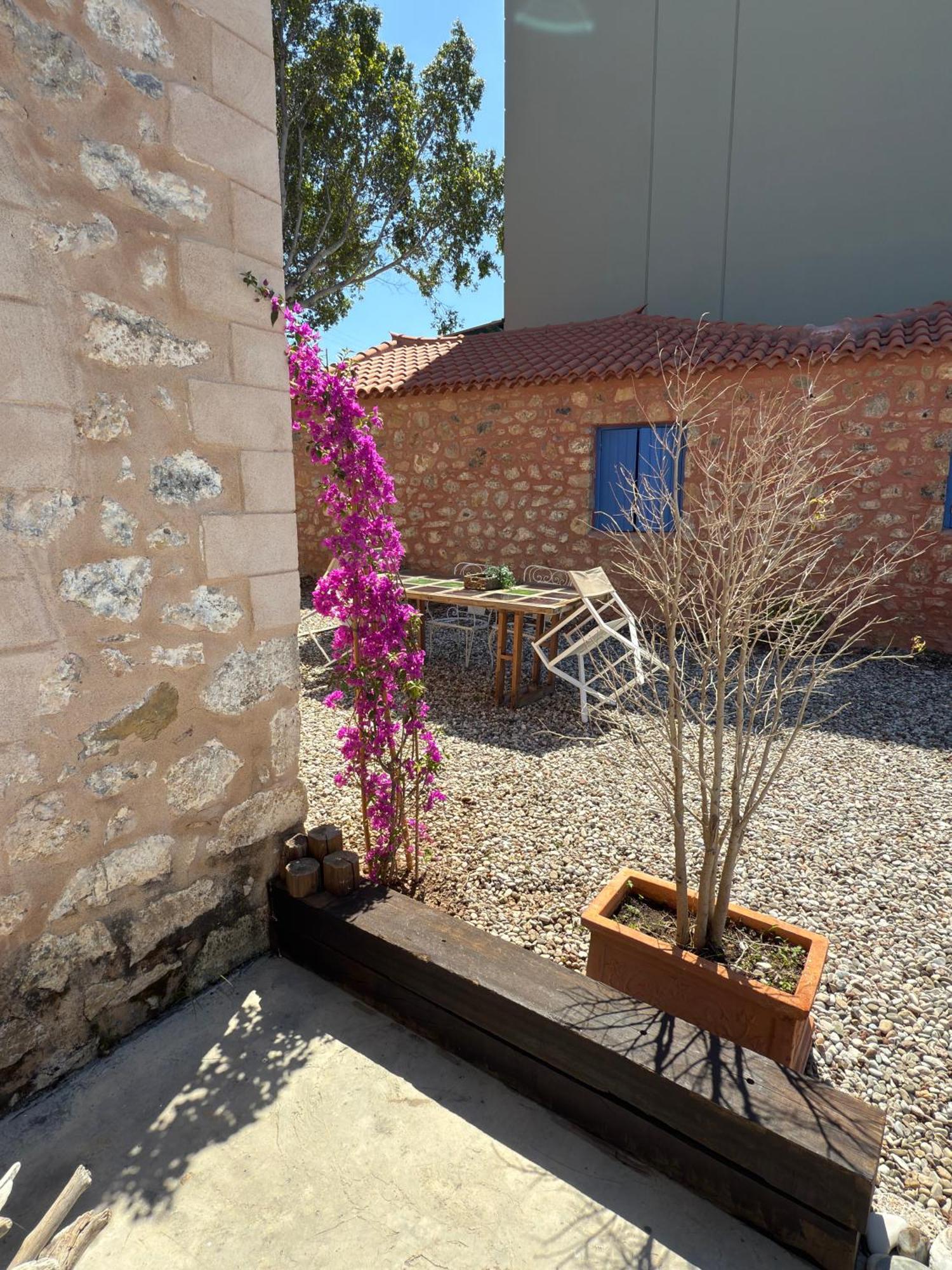 Rocksecret Edge Apartment Каламата Екстериор снимка